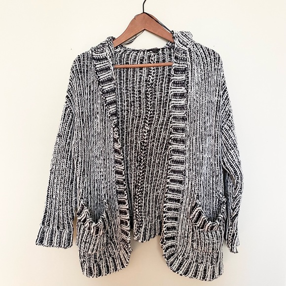 Love & Liberty Cute Animal Hooded Sweater - Picture 6 of 15